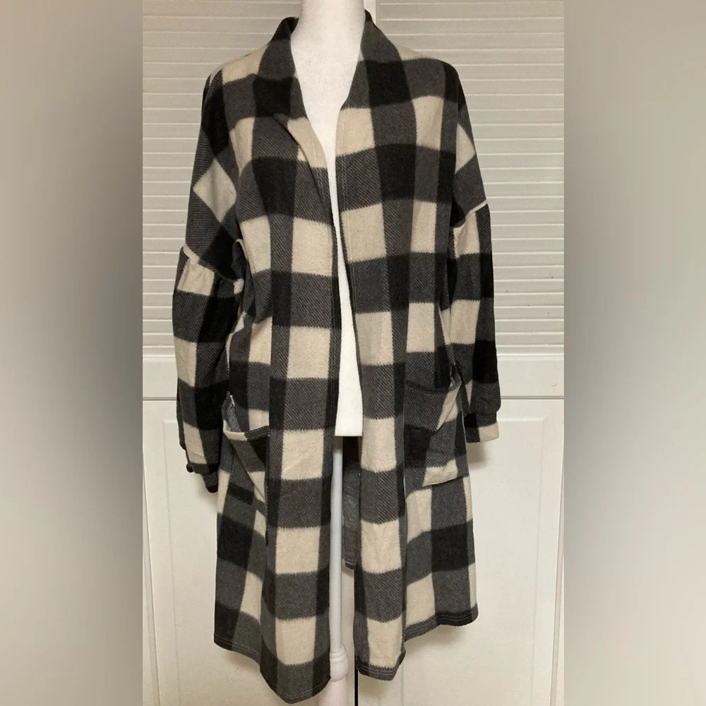 EC Glitzy Girlz Open Winter  Cardigan Plus Size 2X - Picture 2 of 12